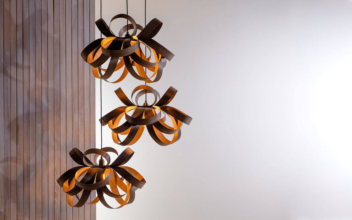 Skipper Pendant - Trio Cluster - oak wood