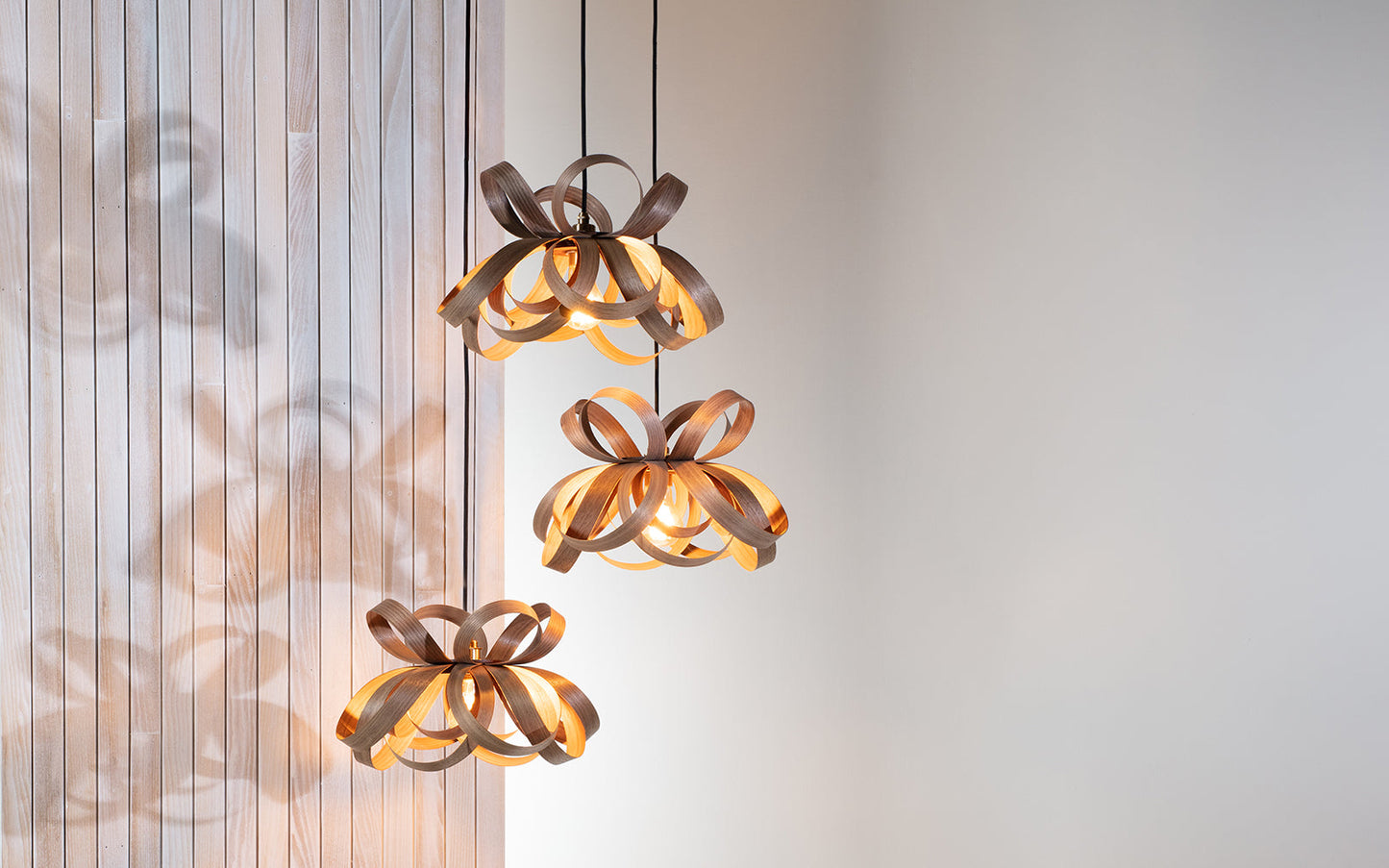 Skipper Pendant Small - Trio Cluster - oak wood