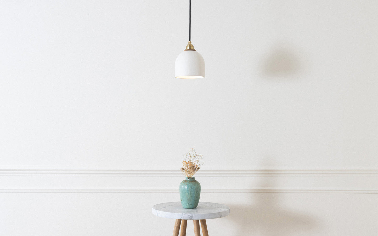 Bue Pendant - oak wood