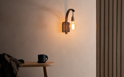 Noctis Hanter Wall Light - oak wood