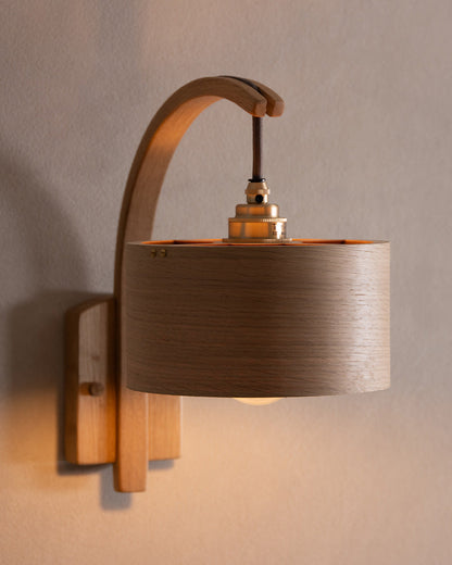 Stem Wall Light - oak wood