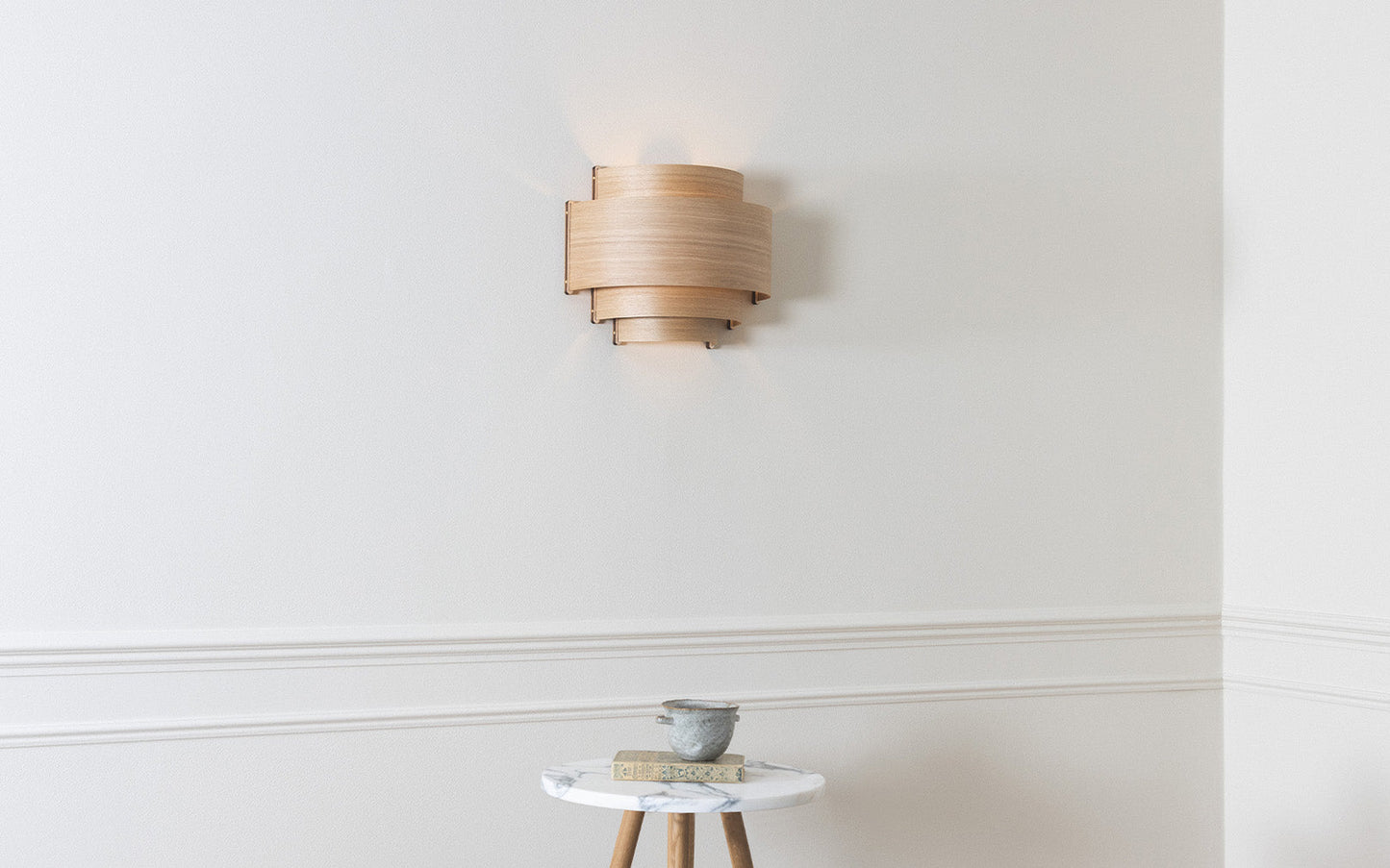 Leven Wall Light - oak wood
