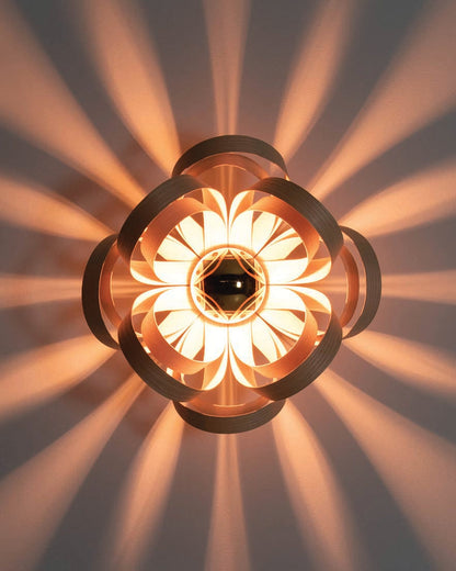 Skipper Small Wall Light - oak wood