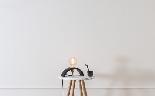 Noctis Archer Table Light - brass