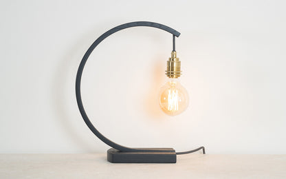 Noctis Hanter Table Light - oak wood