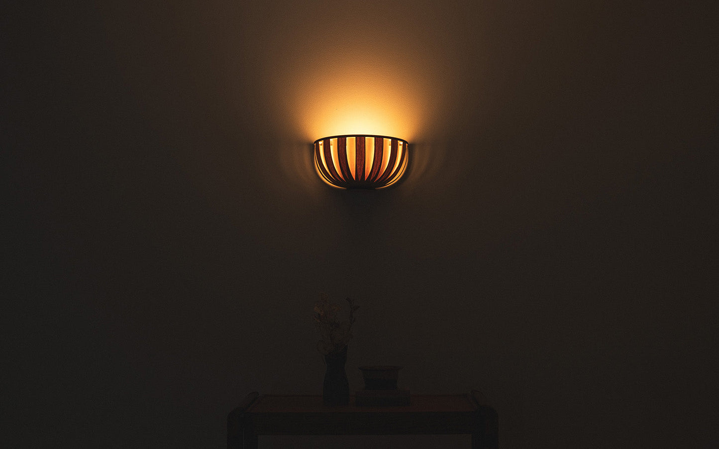 Urchin Wall Uplighter - oak wood