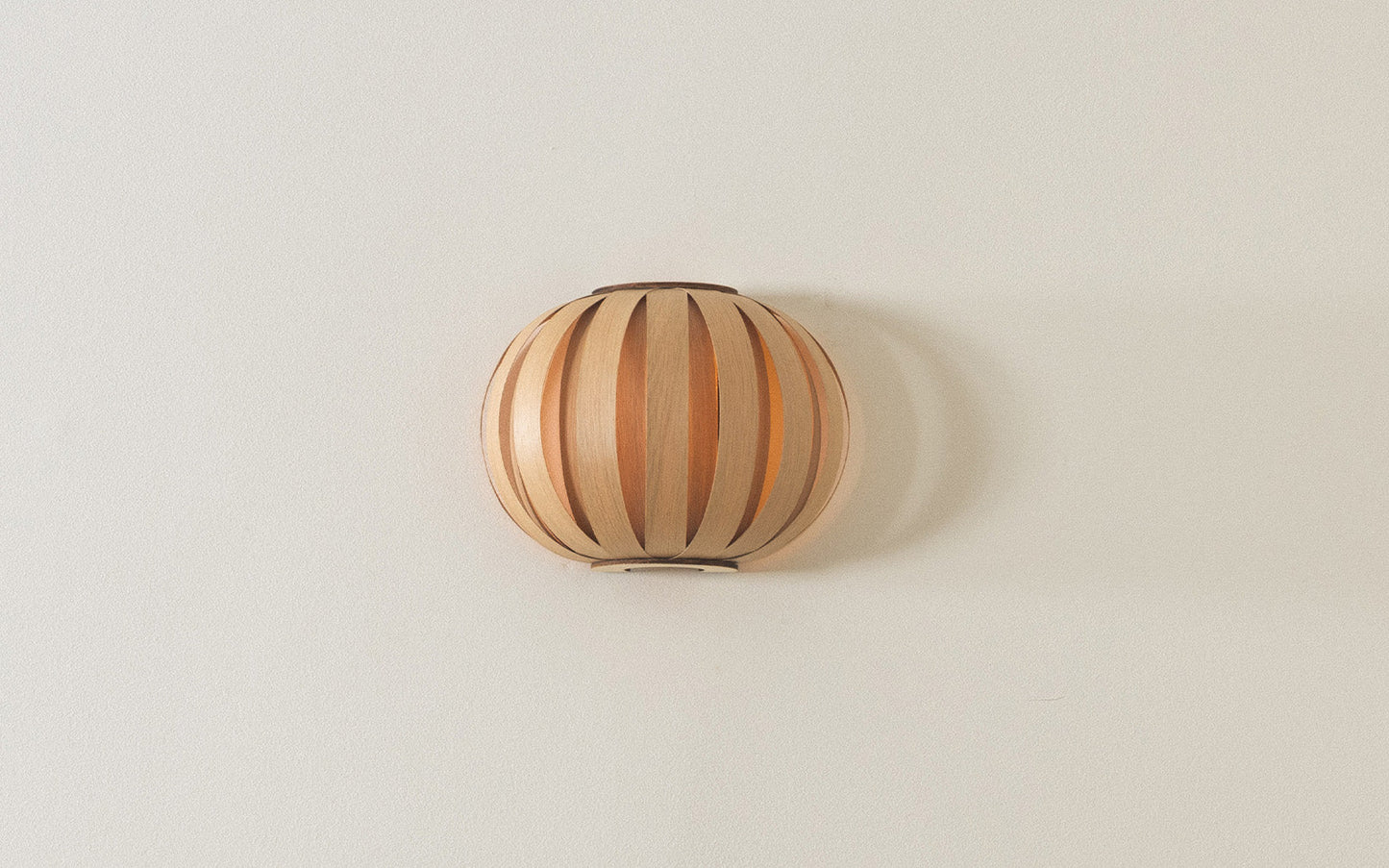 Urchin Wall Light - oak wood