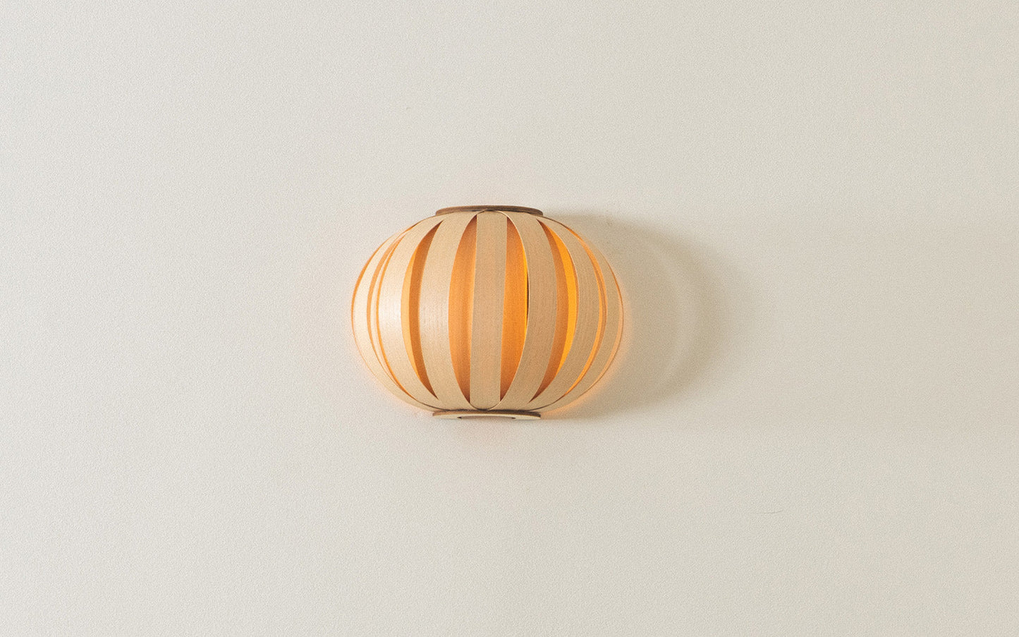 Urchin Wall Light - oak wood