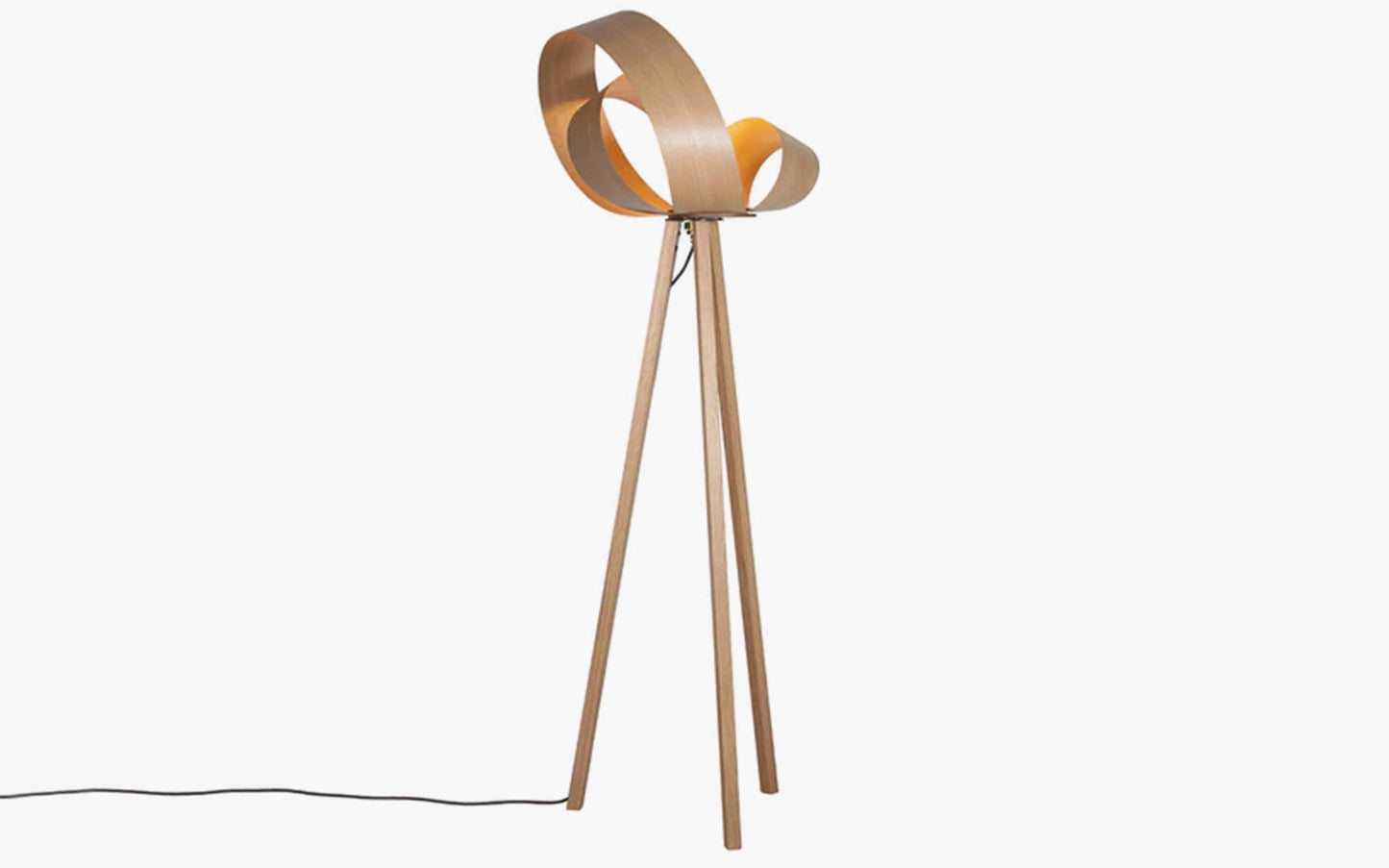 Verso Floor Light - wood